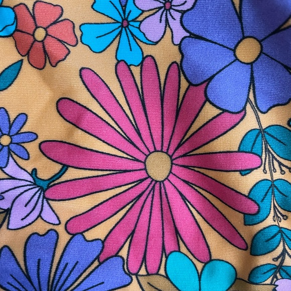 Alegria Daisy Lace-Up Back Bikini Top & Hipster Bottoms Set Size M - Picture 6 of 7